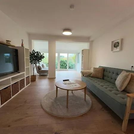 Zentrale Lage Zu Koeln Mitten In Der Natur! Lägenhet *