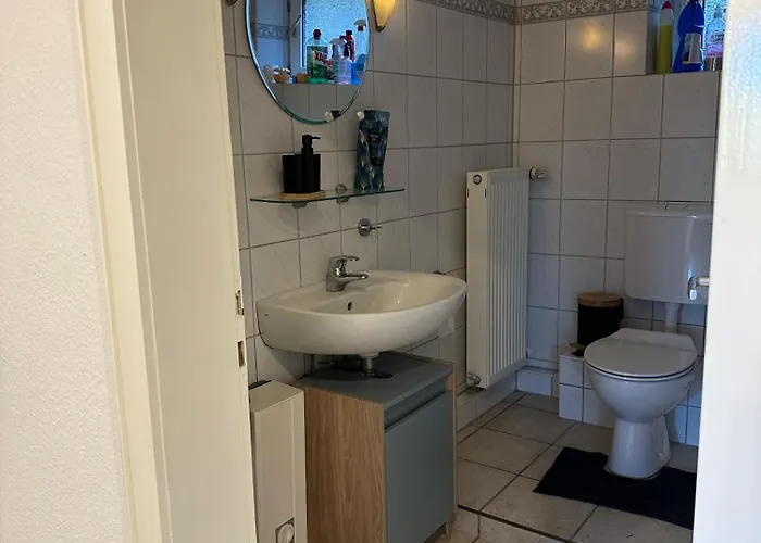 Zentrale Lage Zu Koeln Mitten In Der Natur! Lägenhet *