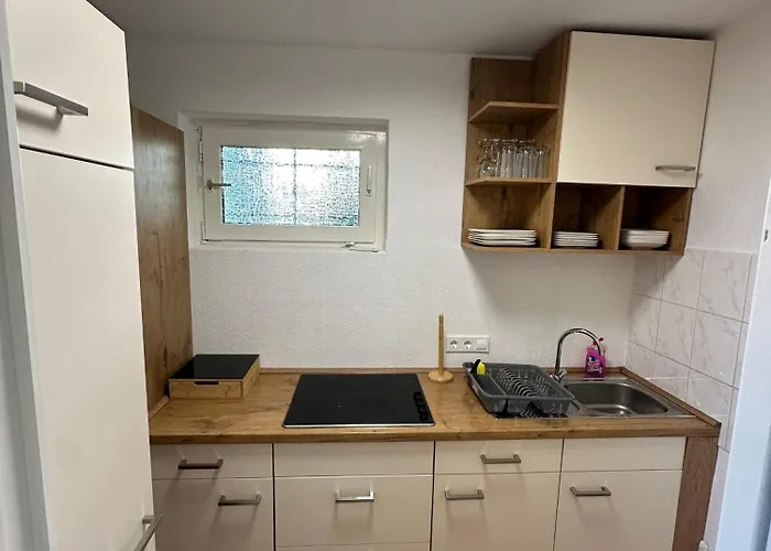 Zentrale Lage Zu Koeln Mitten In Der Natur! *